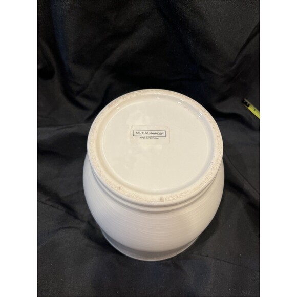 Smith & Hawken Off-White Ceramic Pottery Flower Planter Portugal Made 6.25”X6.5 - Picture 6 of 10